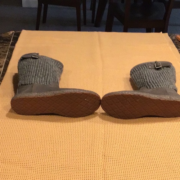 UGG boots - Picture 4 of 8